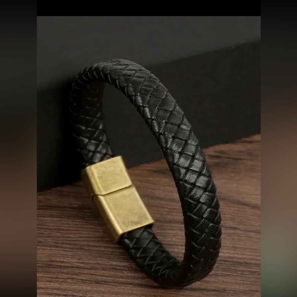 Men’s Stylish & Contemporary  Braided Bracelet in Black Vegan Leather (New!)